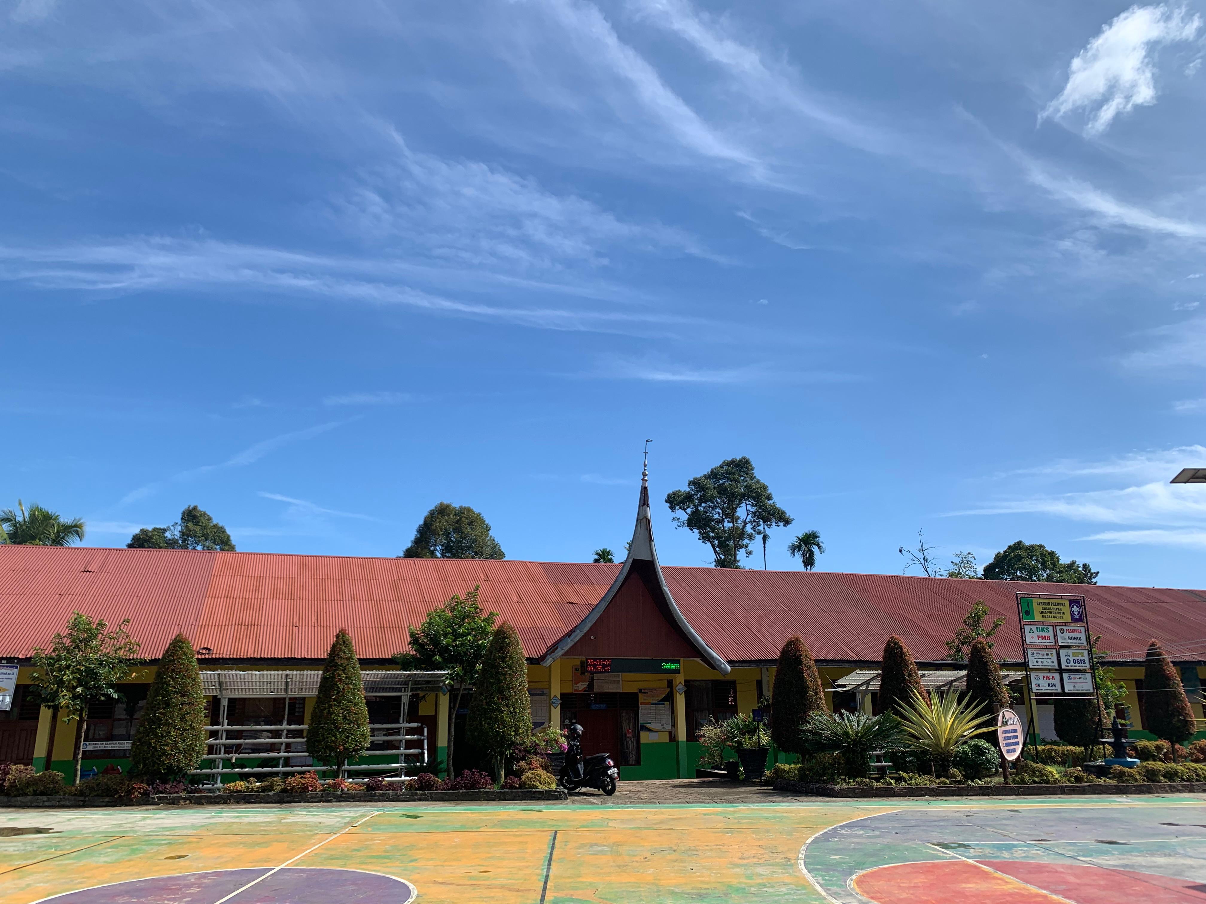 Lingkungan Sekolah 5